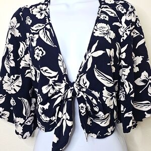 New Look Navy and White Floral Top